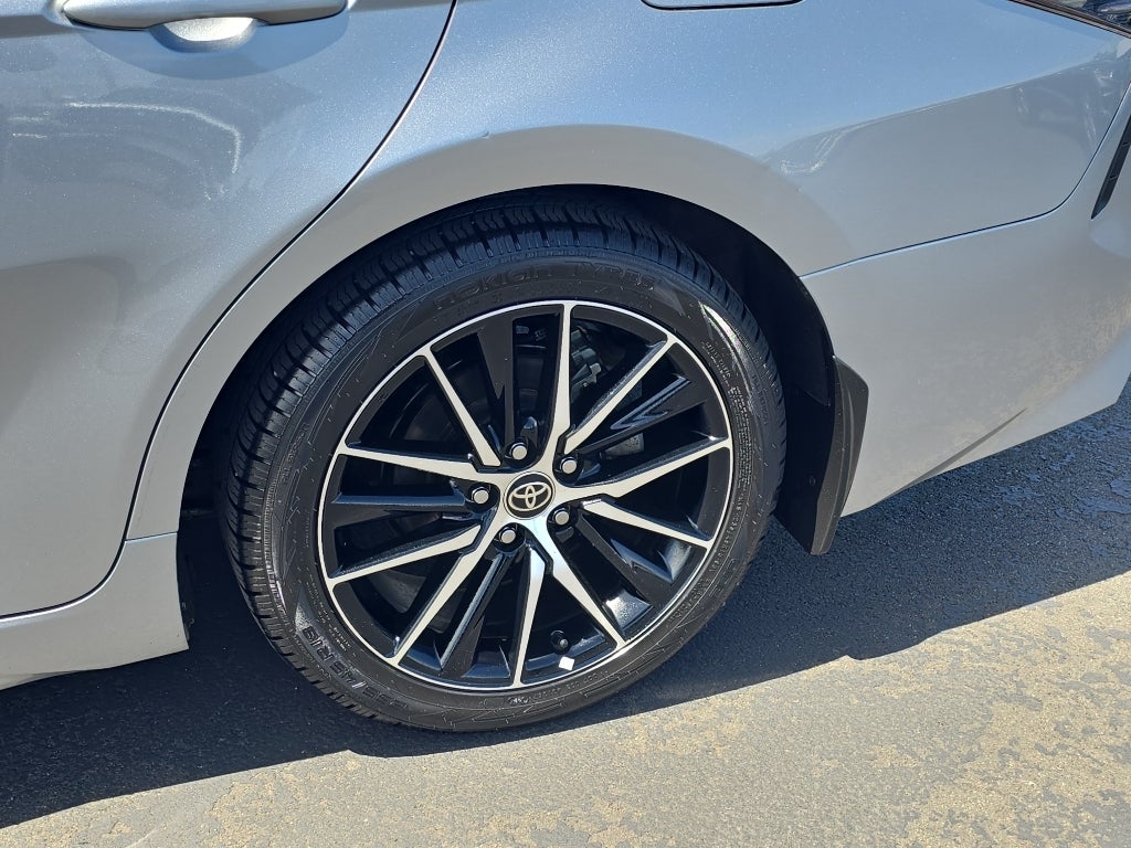 2022 Toyota Camry Hybrid Hybrid SE