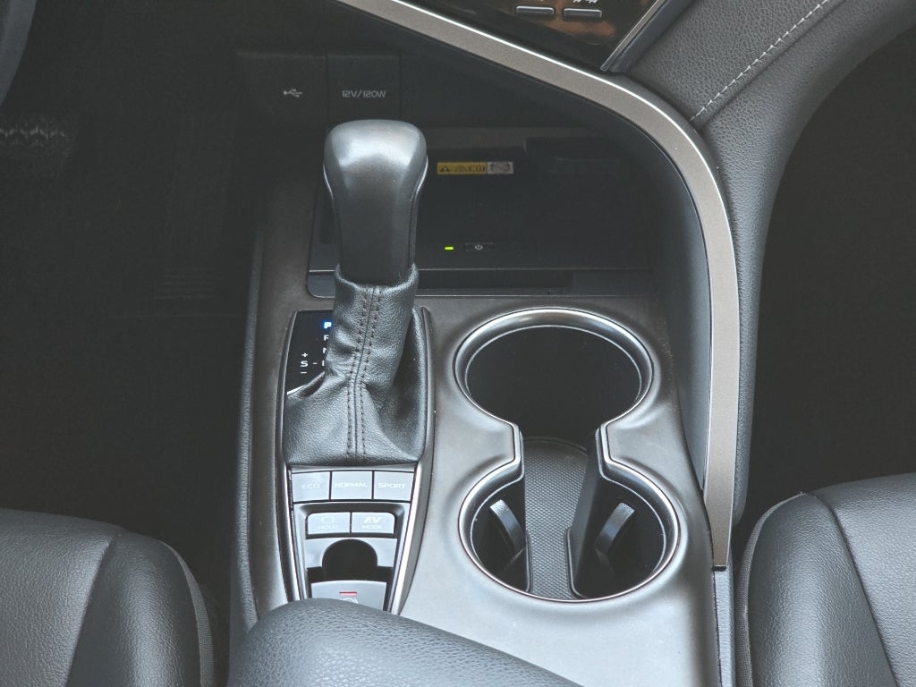 2022 Toyota Camry Hybrid Hybrid SE
