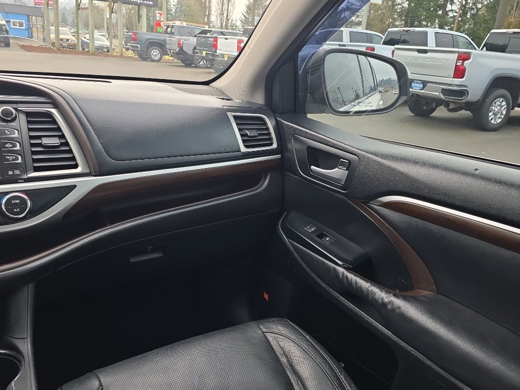 2014 Toyota Highlander Limited Platinum