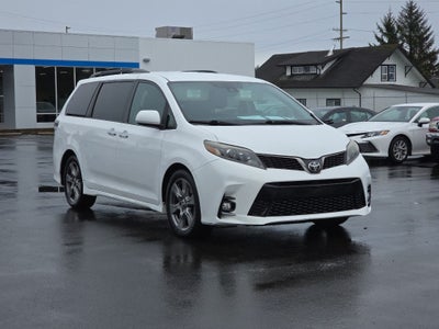 2018 Toyota Sienna SE