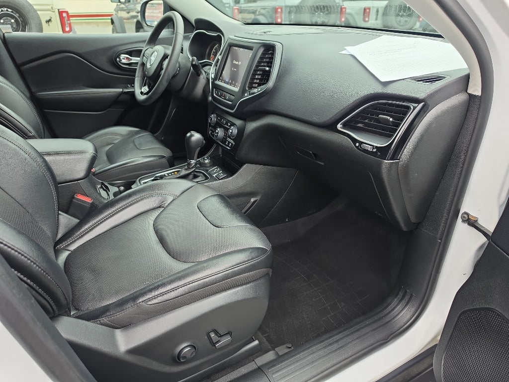 2023 Jeep Cherokee Altitude Lux