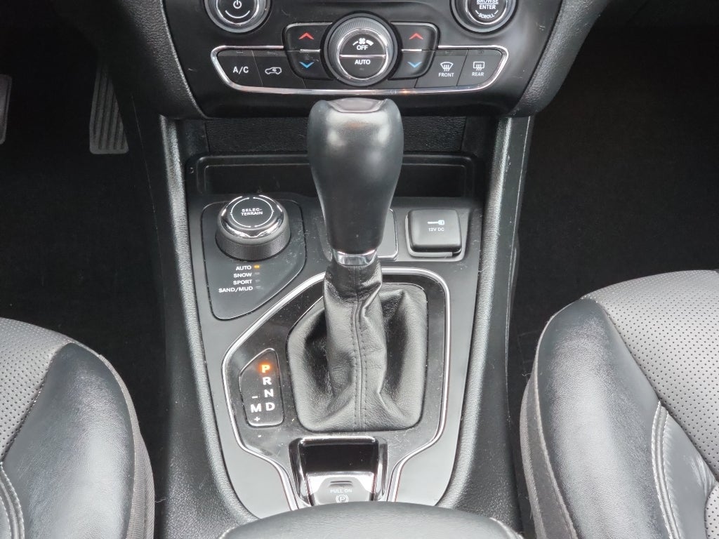 2023 Jeep Cherokee Altitude Lux