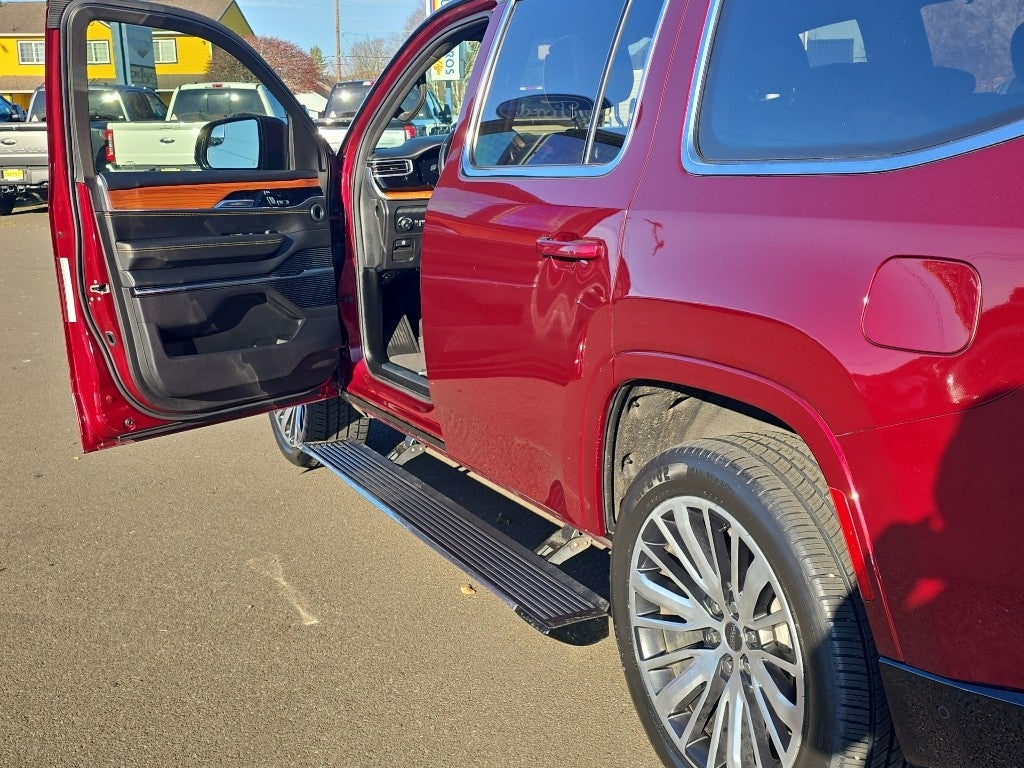 2022 Jeep Grand Wagoneer Series III