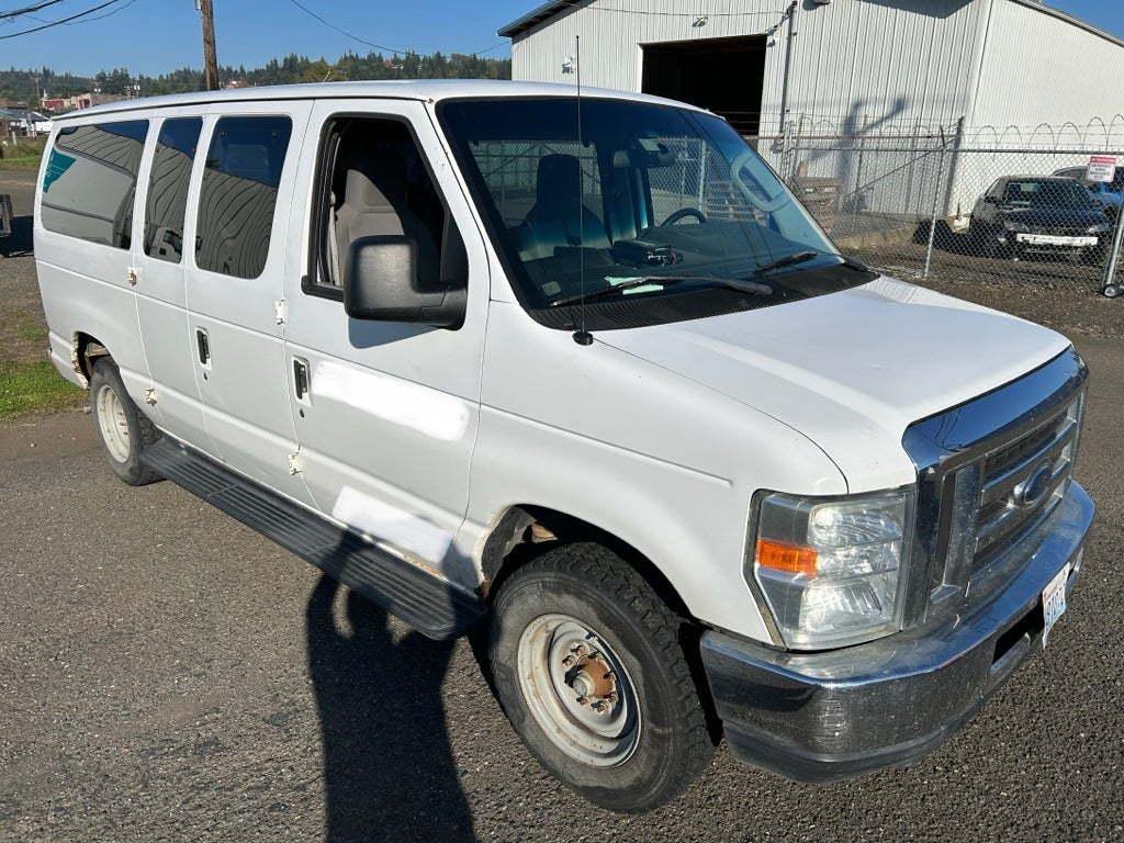 2009 Ford Econoline Wagon E150 Base