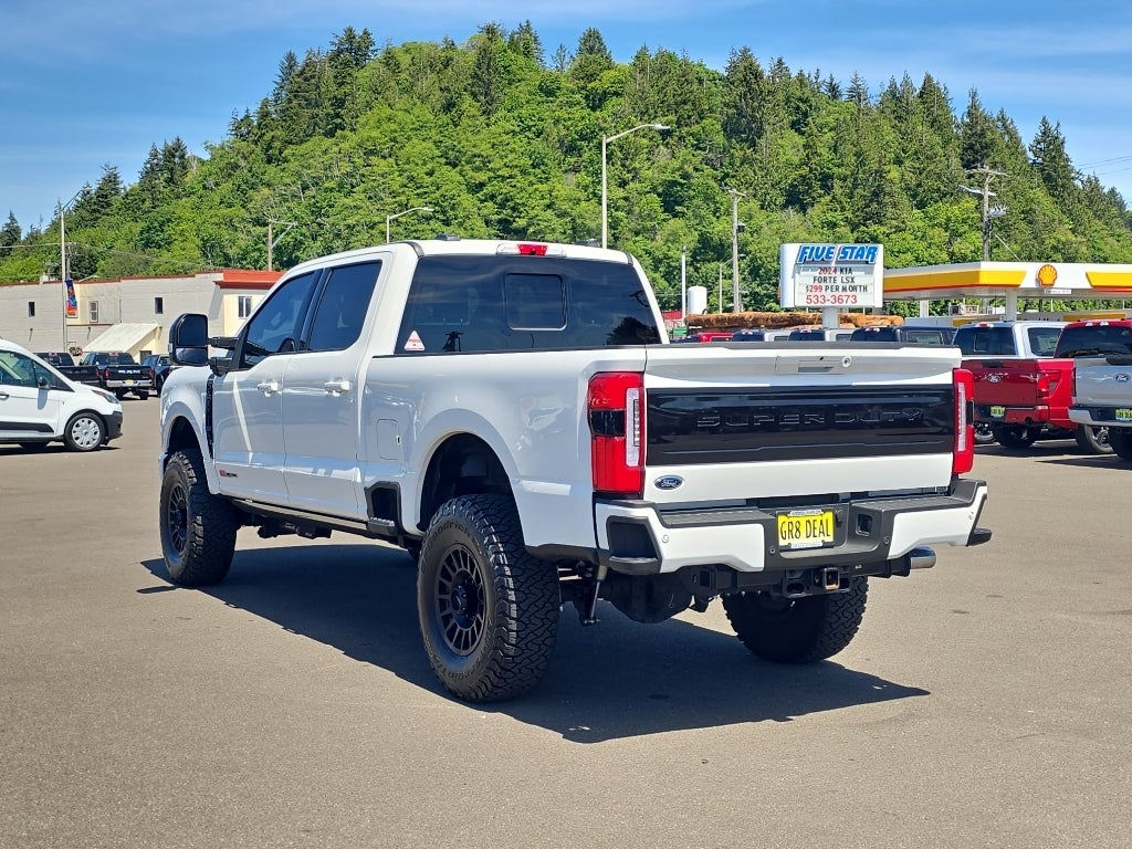 2025 Ford F-250 Super Duty Platinum