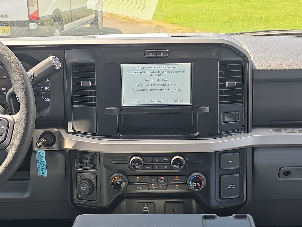 2025 Ford F-250 Super Duty XLT