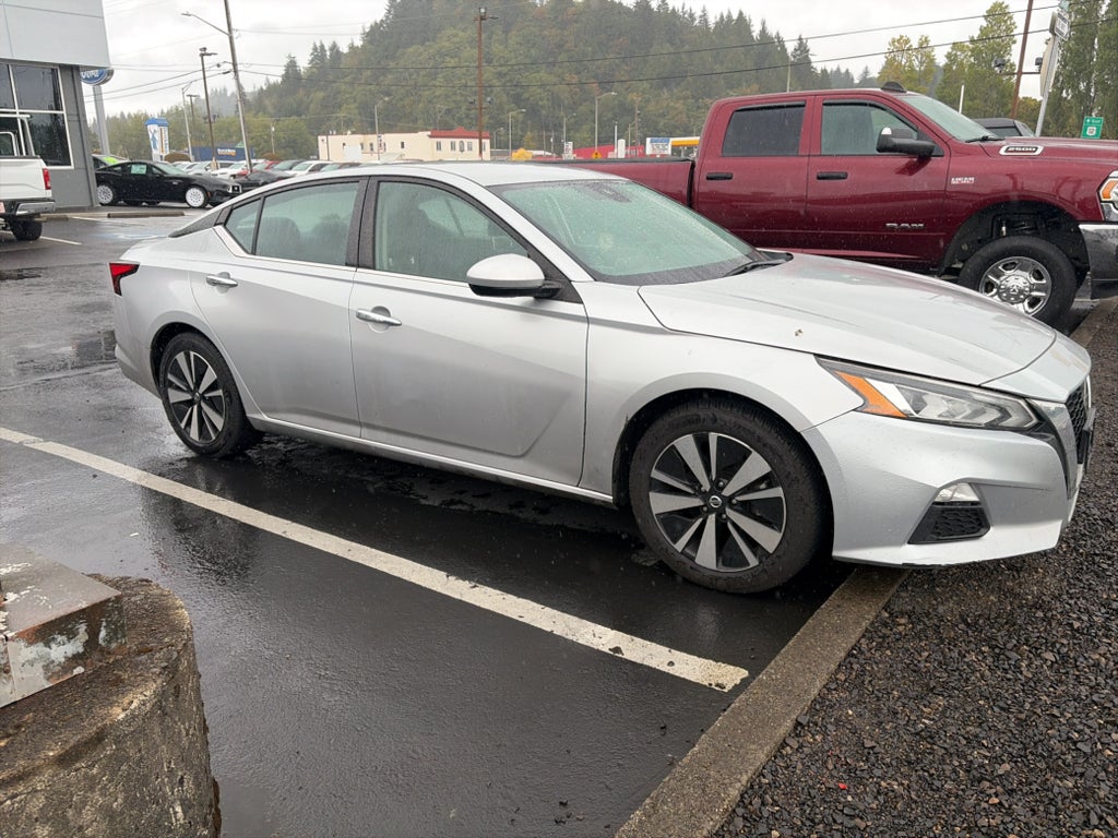 2022 Nissan Altima 2.5 SV