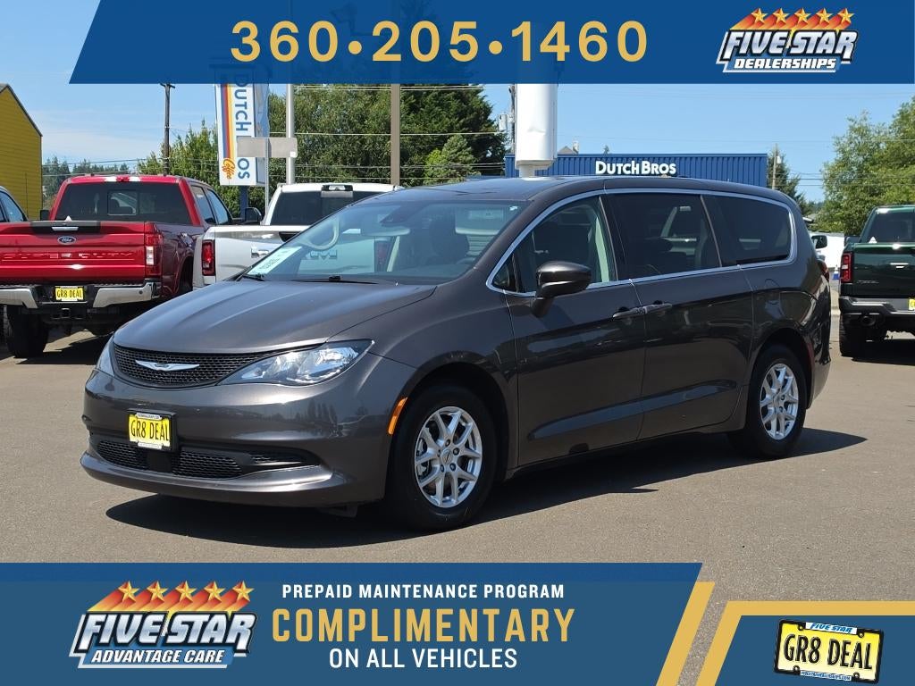 2023 Chrysler Voyager LX