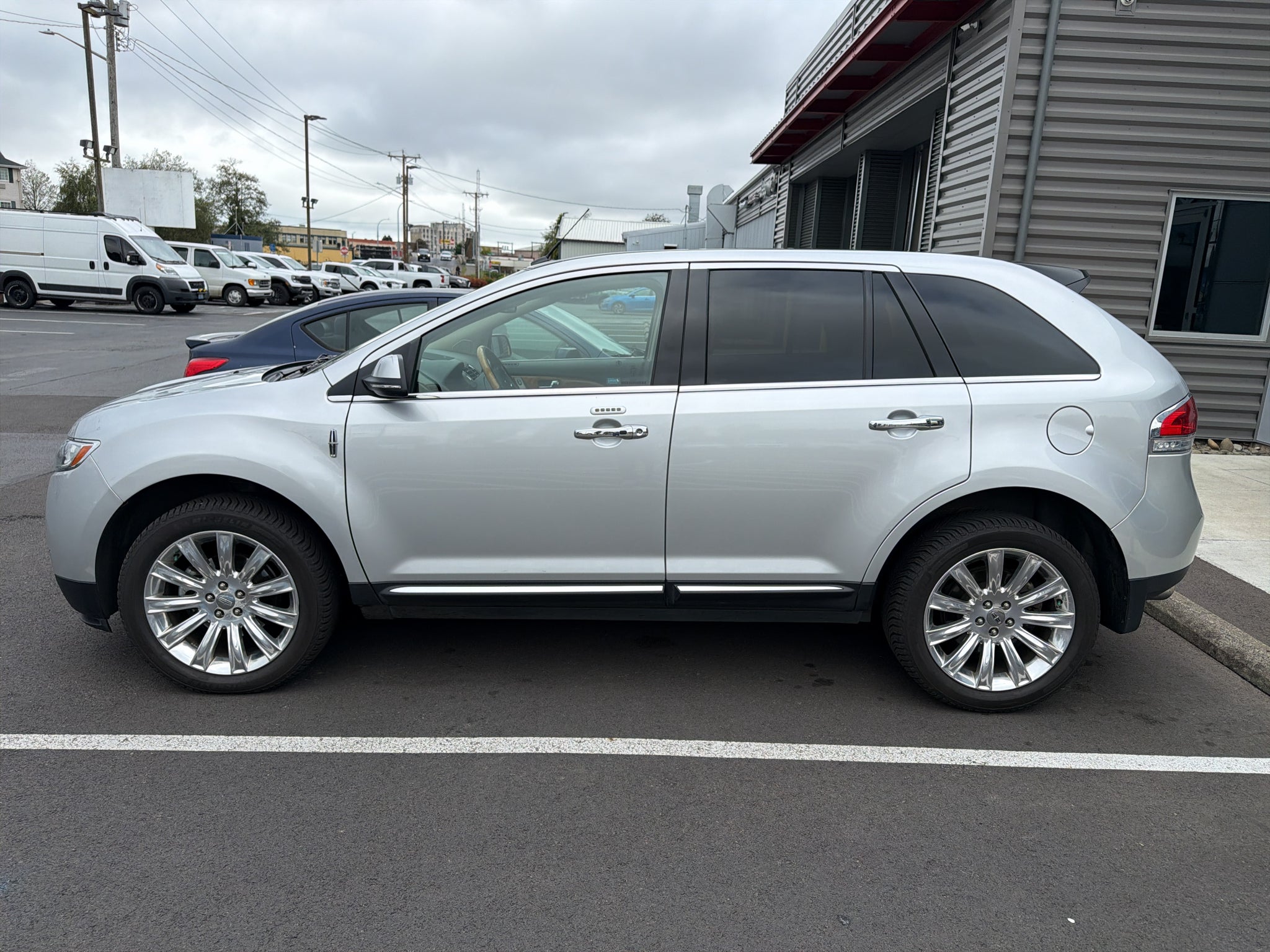 2014 Lincoln MKX Base