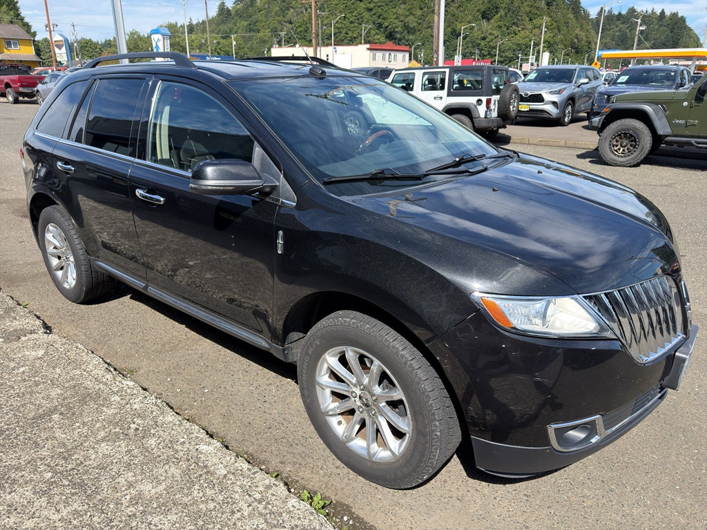 2013 Lincoln MKX Base