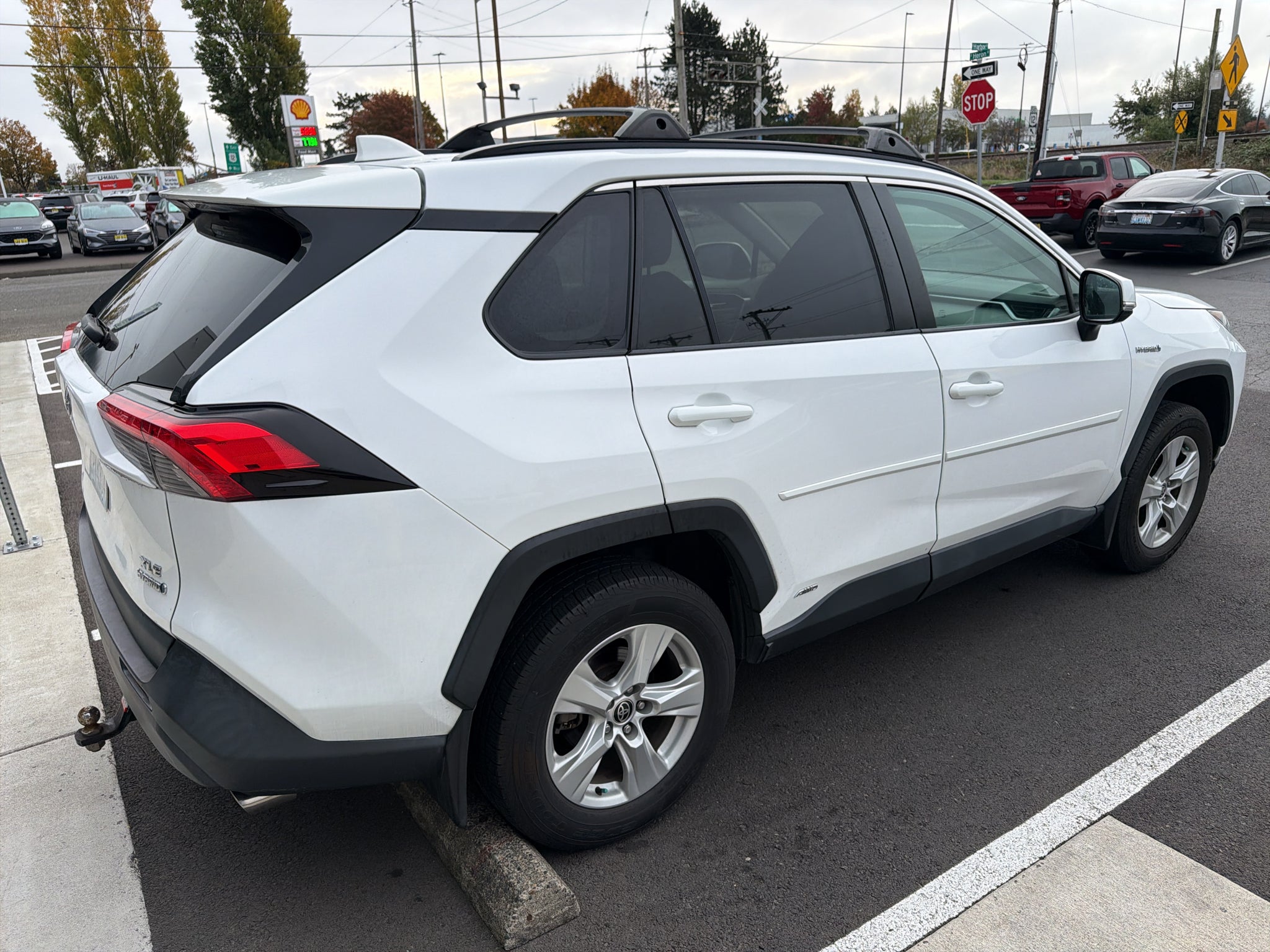 2021 Toyota RAV4 Hybrid XLE