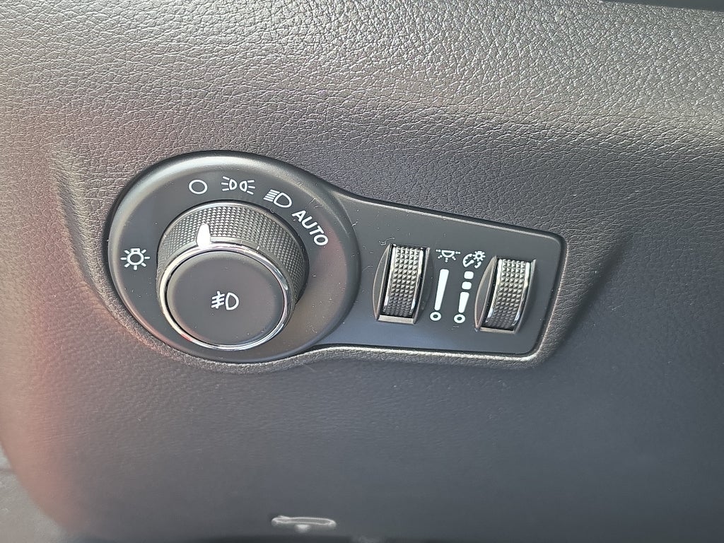 2023 Jeep Compass (RED) Edition