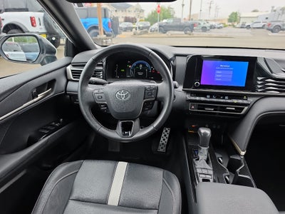 2025 Toyota Camry Hybrid SE