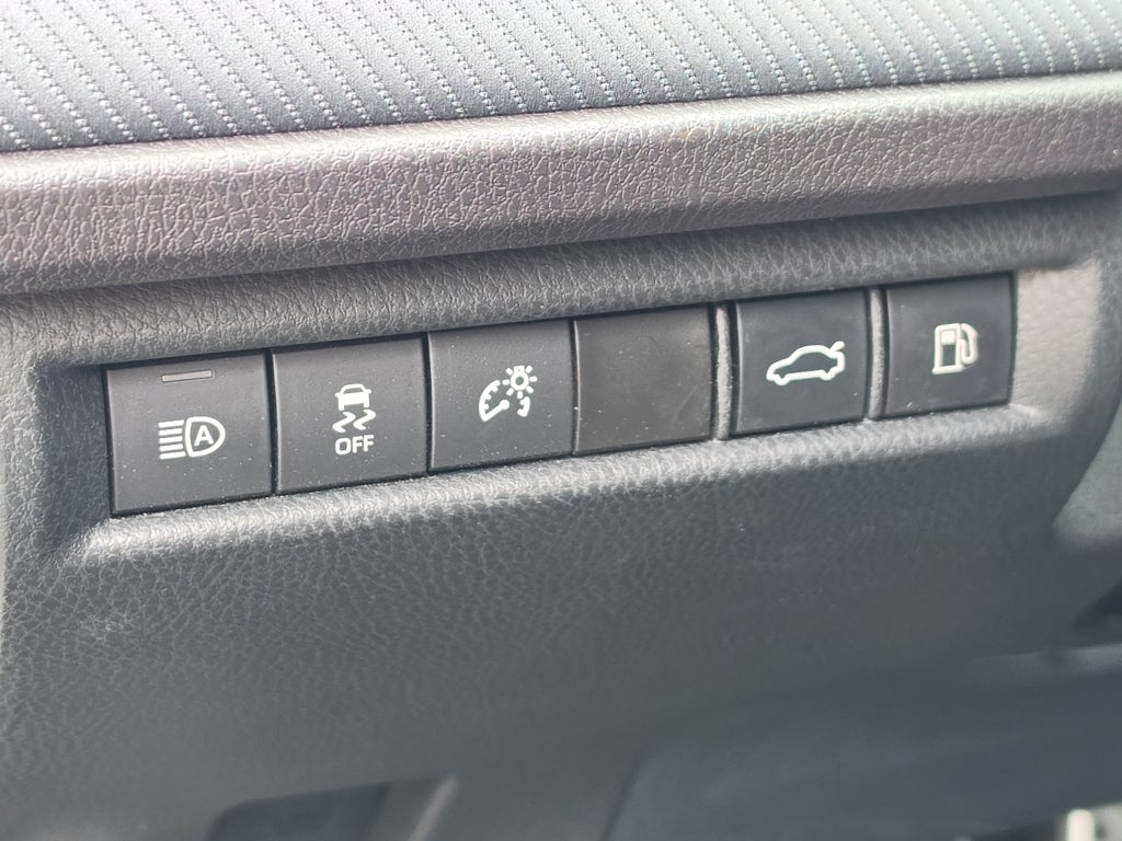2025 Toyota Camry Hybrid SE