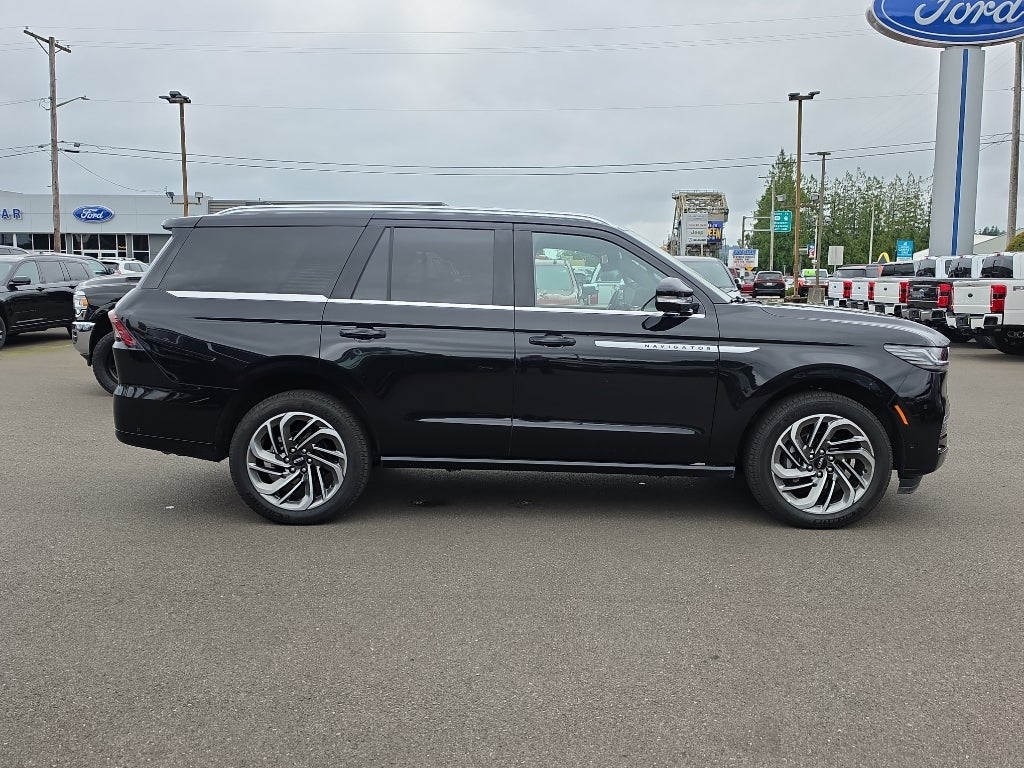 2025 Lincoln Navigator Reserve