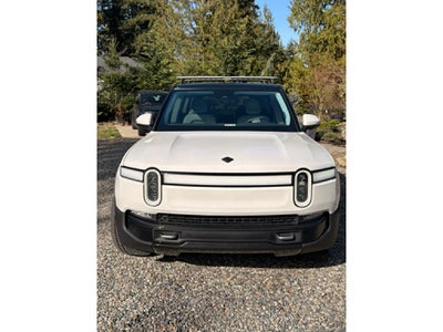 2023 Rivian R1S Adventure