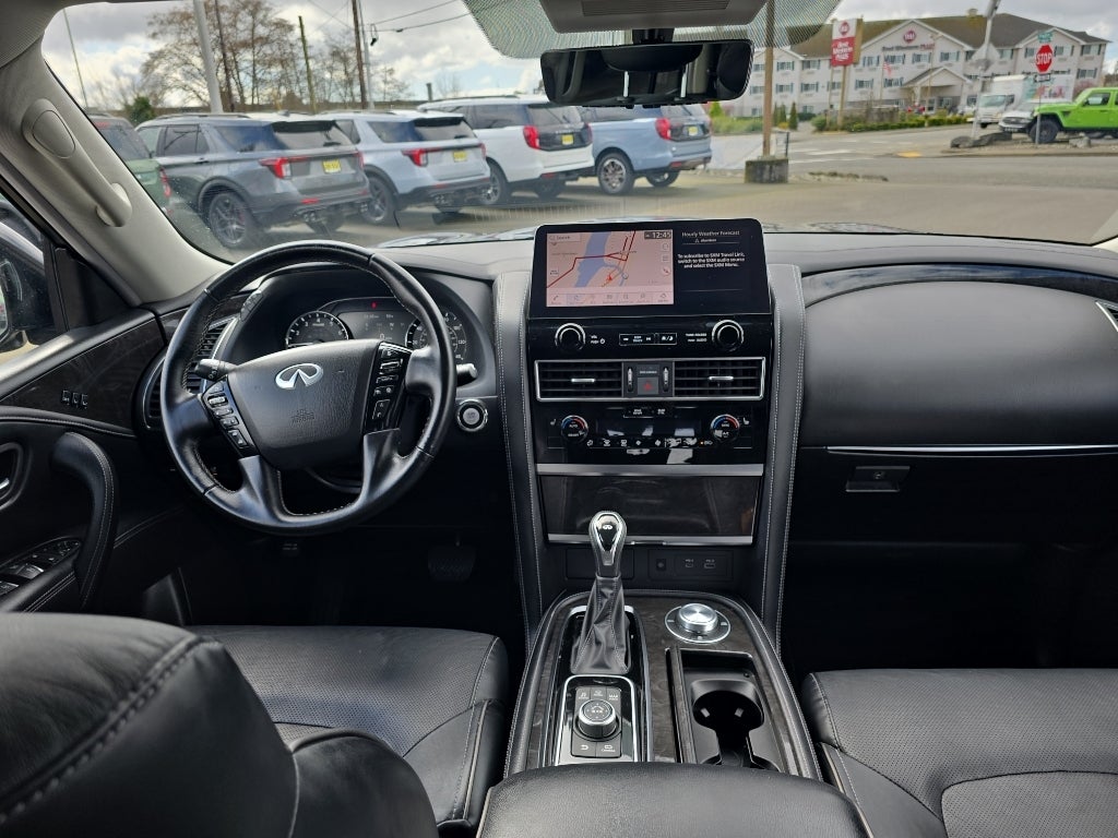 2024 INFINITI QX80 LUXE