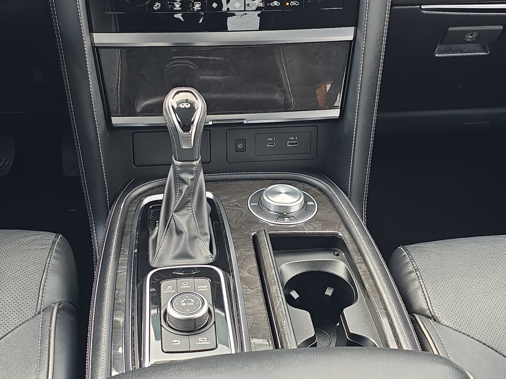 2024 INFINITI QX80 LUXE