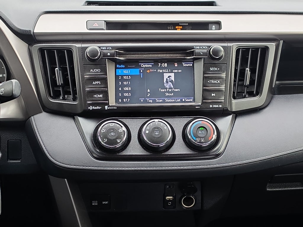 2016 Toyota RAV4 LE