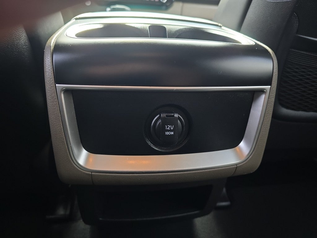 2025 Kia Carnival LX