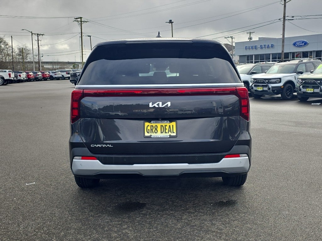 2025 Kia Carnival LX