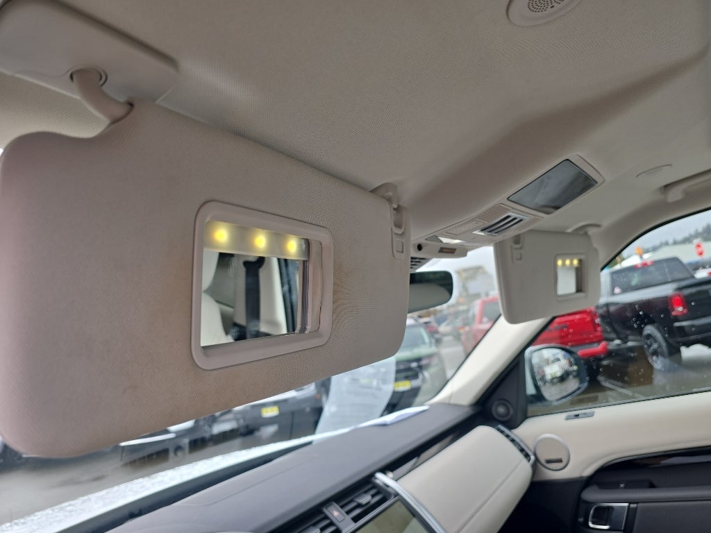 2025 Land Rover Discovery S